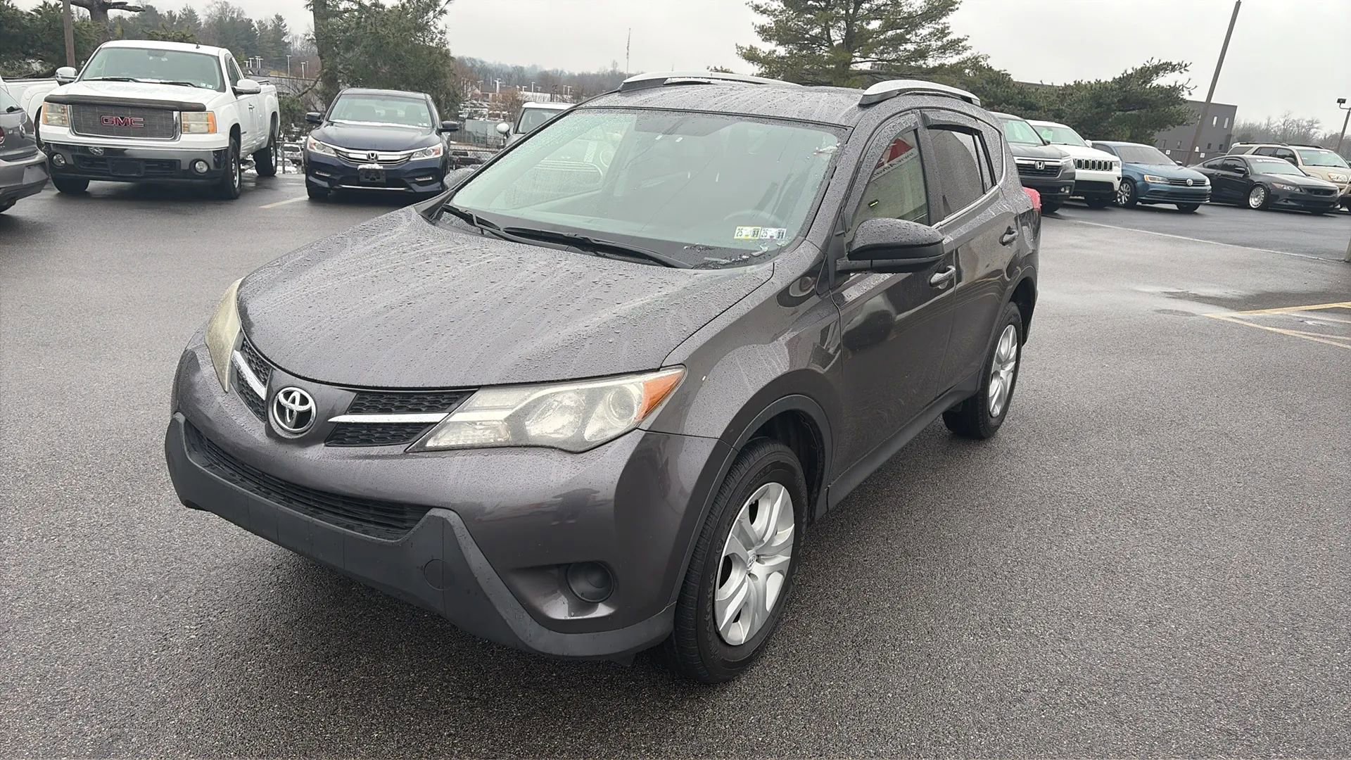 Used 2015 Toyota RAV4 LE image 23