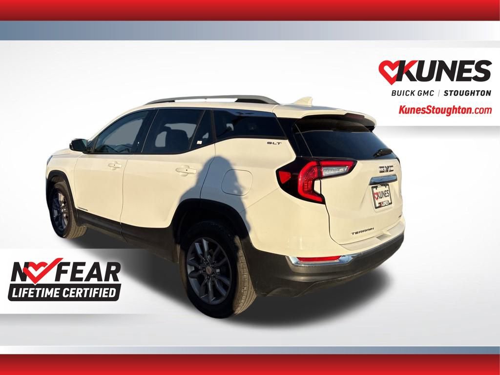 Used 2024 GMC Terrain SLT image 9