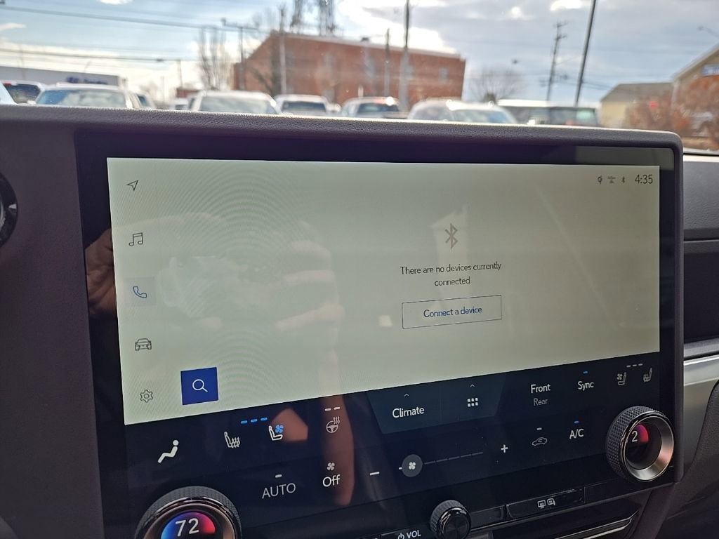 Used 2025 Lexus GX 550 w/ Accessory Package (2T) image 33