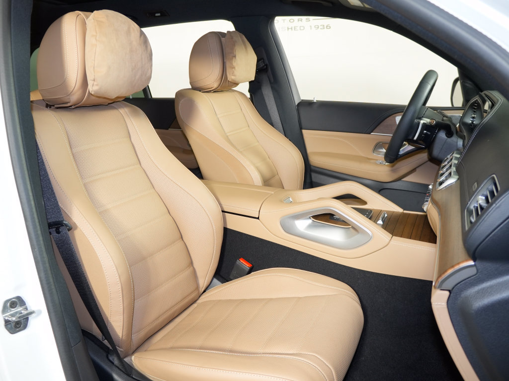 Certified 2025 Mercedes-Benz GLS 580 4MATIC image 16