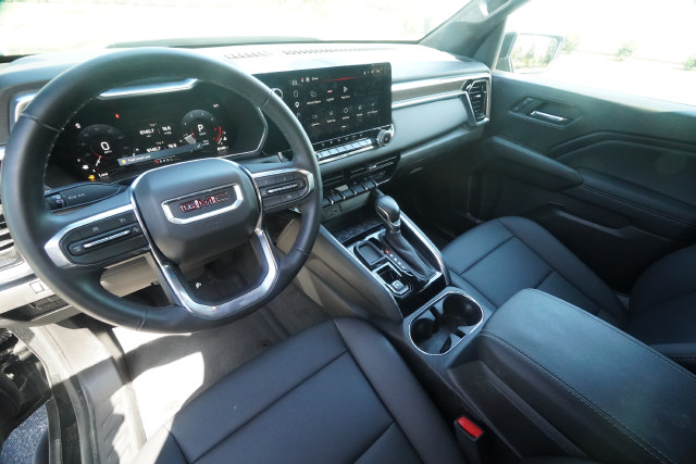 Used 2026 GMC Canyon Elevation w/ Convenience Package RWD image 19