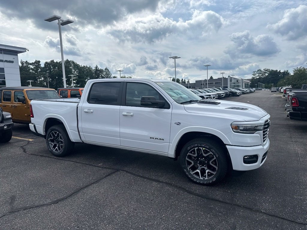 New 2027 RAM 1500 Laramie w/ Sport Appearance Package AWD/4WD image 5