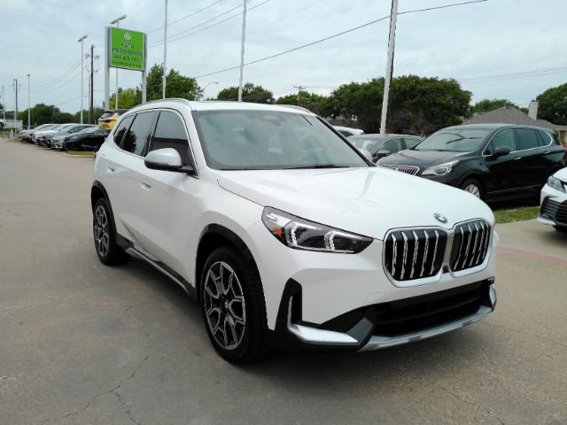 Used 2024 BMW X1 xDrive28i w/ Technology Package AWD/4WD image 4
