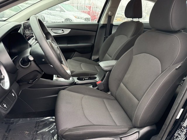 Used 2023 Kia Forte LXS image 11