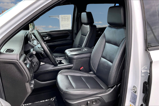 Used 2024 Chevrolet Tahoe Z71 w/ Z71 Off-Road Package AWD/4WD image 20