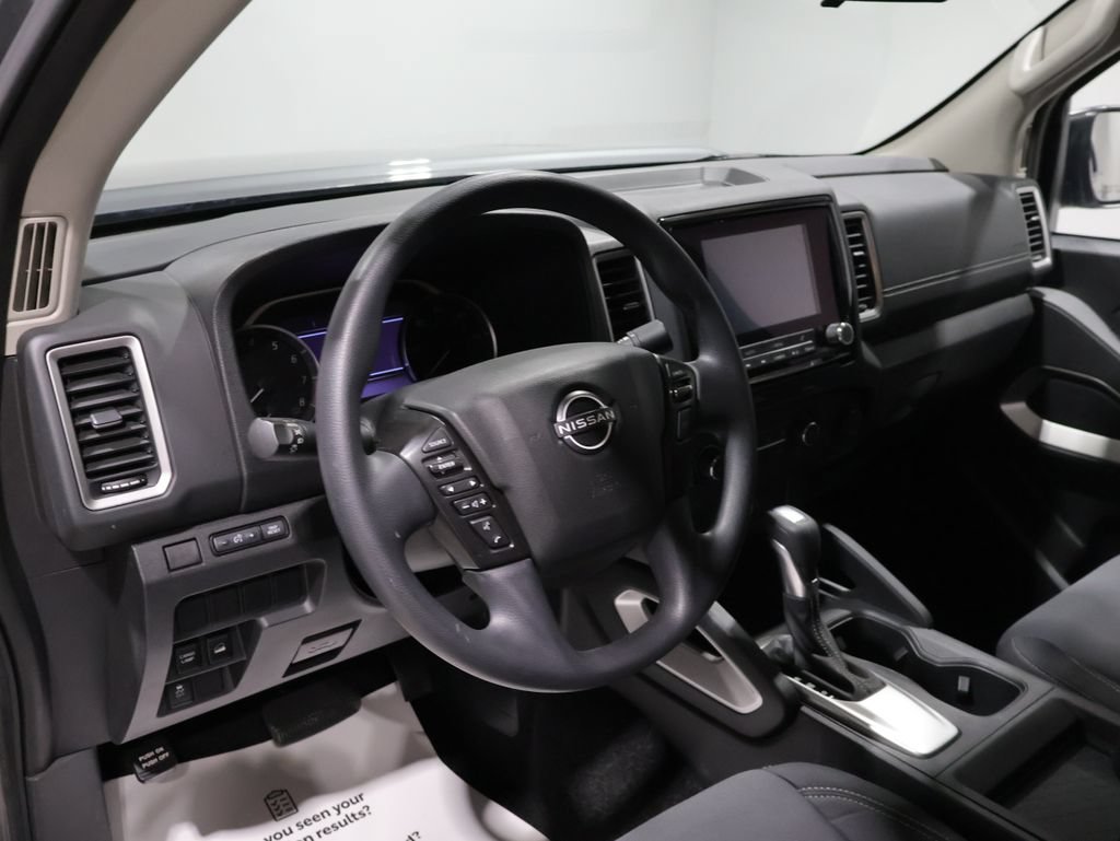 Used 2024 Nissan Frontier SV AWD/4WD image 15