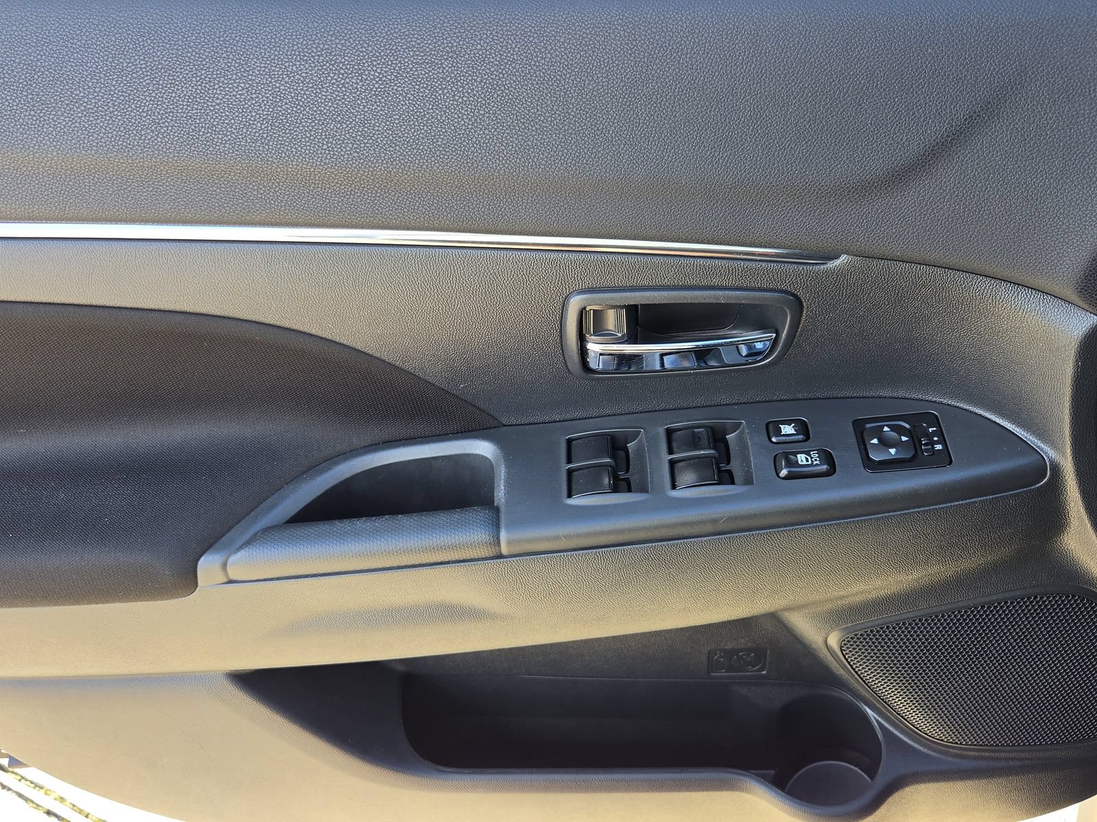 Used 2023 Mitsubishi Outlander Sport SE AWD/4WD image 12