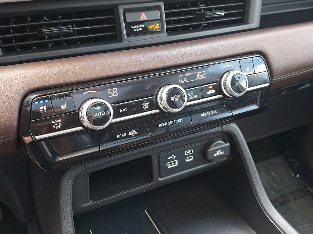 Used 2023 Honda Pilot Elite image 16