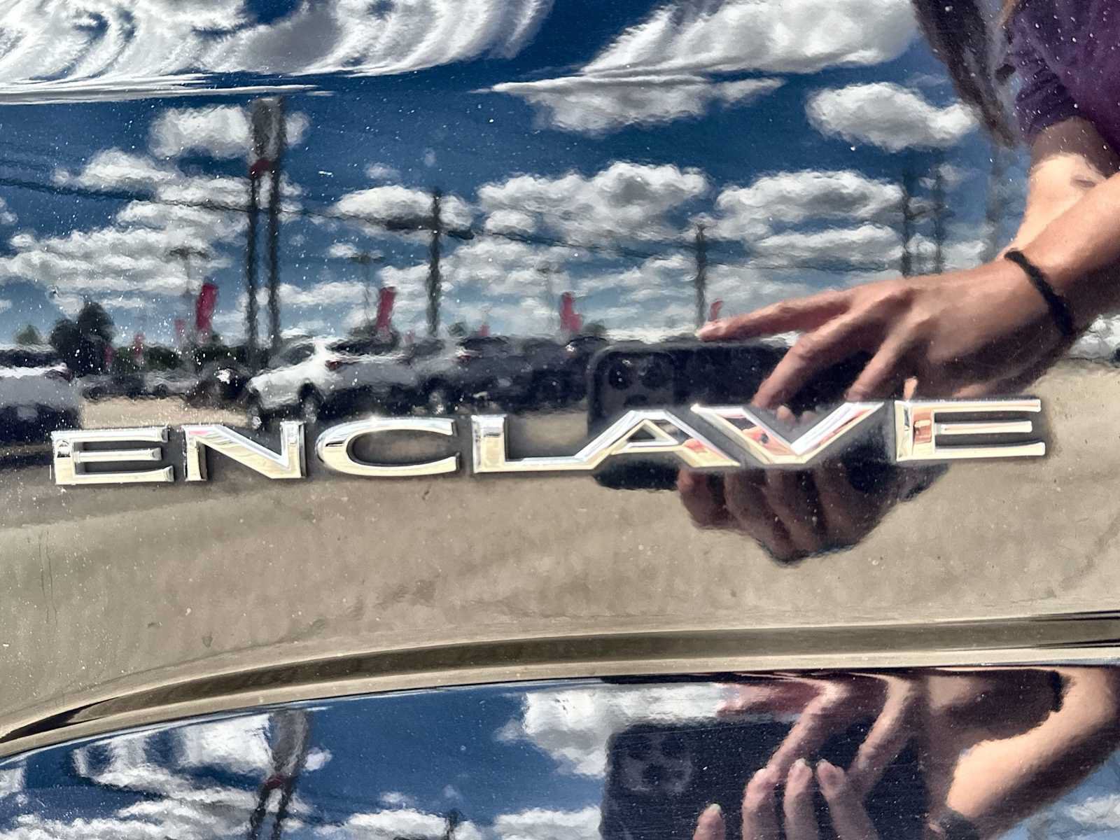 Used 2020 Buick Enclave Essence w/ Trailering Package, 5000 lbs. FWD image 31