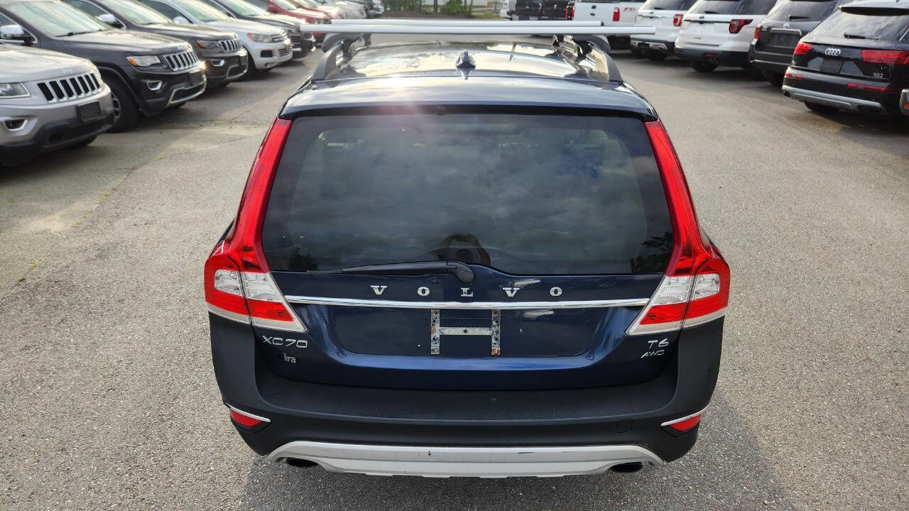 Used 2014 Volvo XC70 T6 image 13
