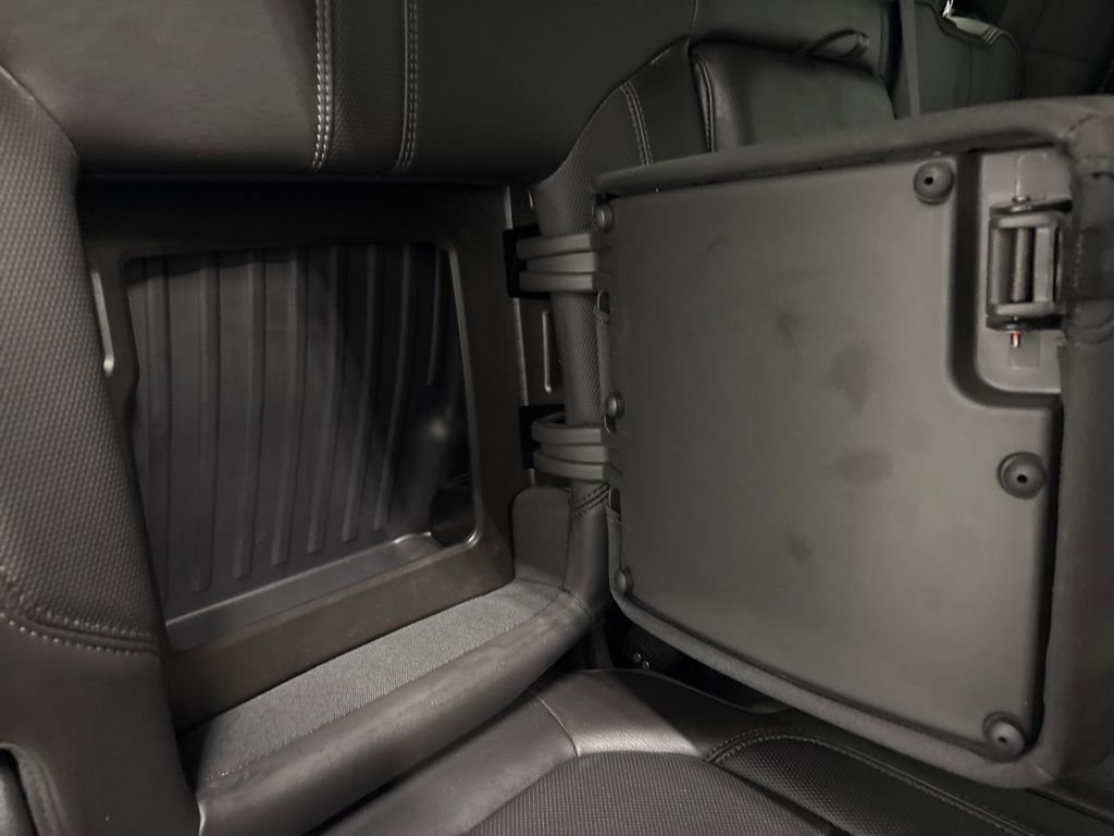 Used 2021 Chevrolet Silverado 1500 High Country image 33