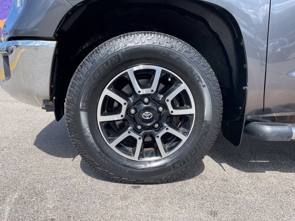 Used 2014 Toyota Tundra SR5 w/ TRD Off Road Package AWD/4WD image 9
