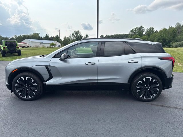 Used 2024 Chevrolet Blazer EV RS AWD/4WD image 3
