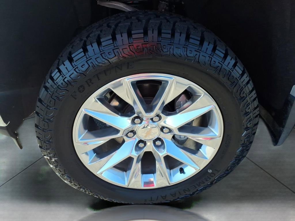 Used 2020 Chevrolet Silverado 1500 LTZ image 9
