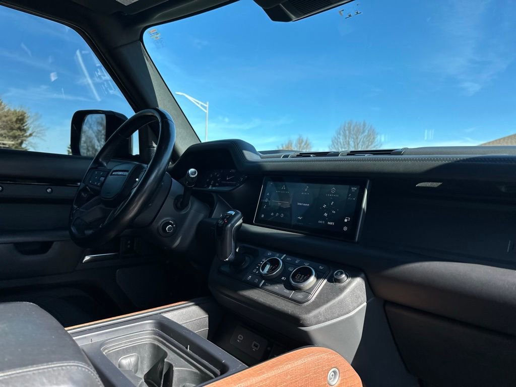 Used 2021 Land Rover Defender 90 X AWD/4WD image 20