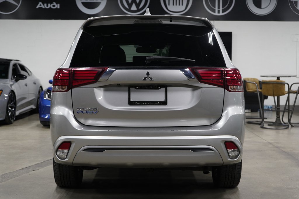 Used 2022 Mitsubishi Outlander SEL AWD/4WD image 4