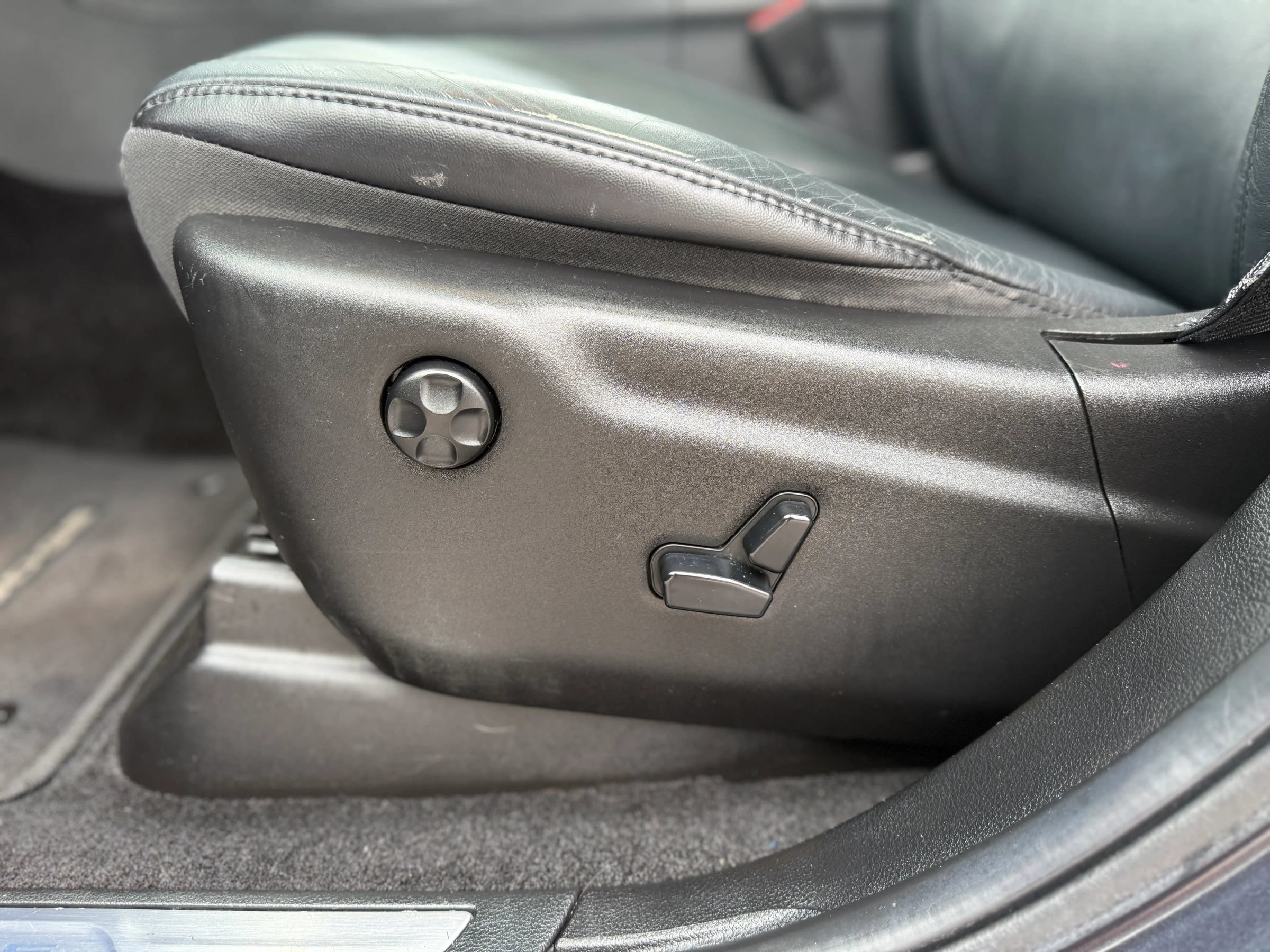 Used 2014 Dodge Durango Limited w/ Premium Group AWD/4WD image 22
