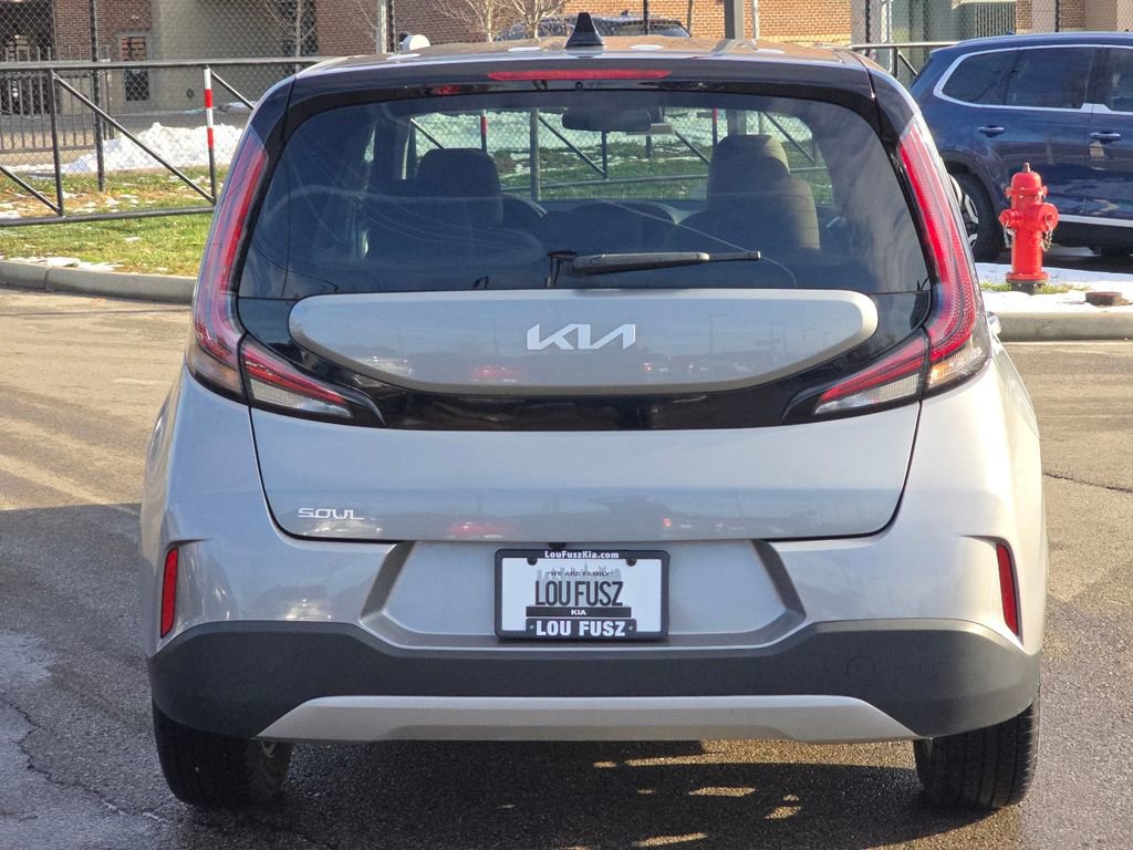 Used 2023 Kia Soul LX w/ LX Technology Package image 13