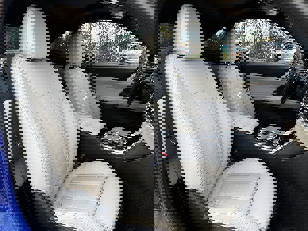 Used 2024 BMW M440i Coupe w/ Premium Package image 26