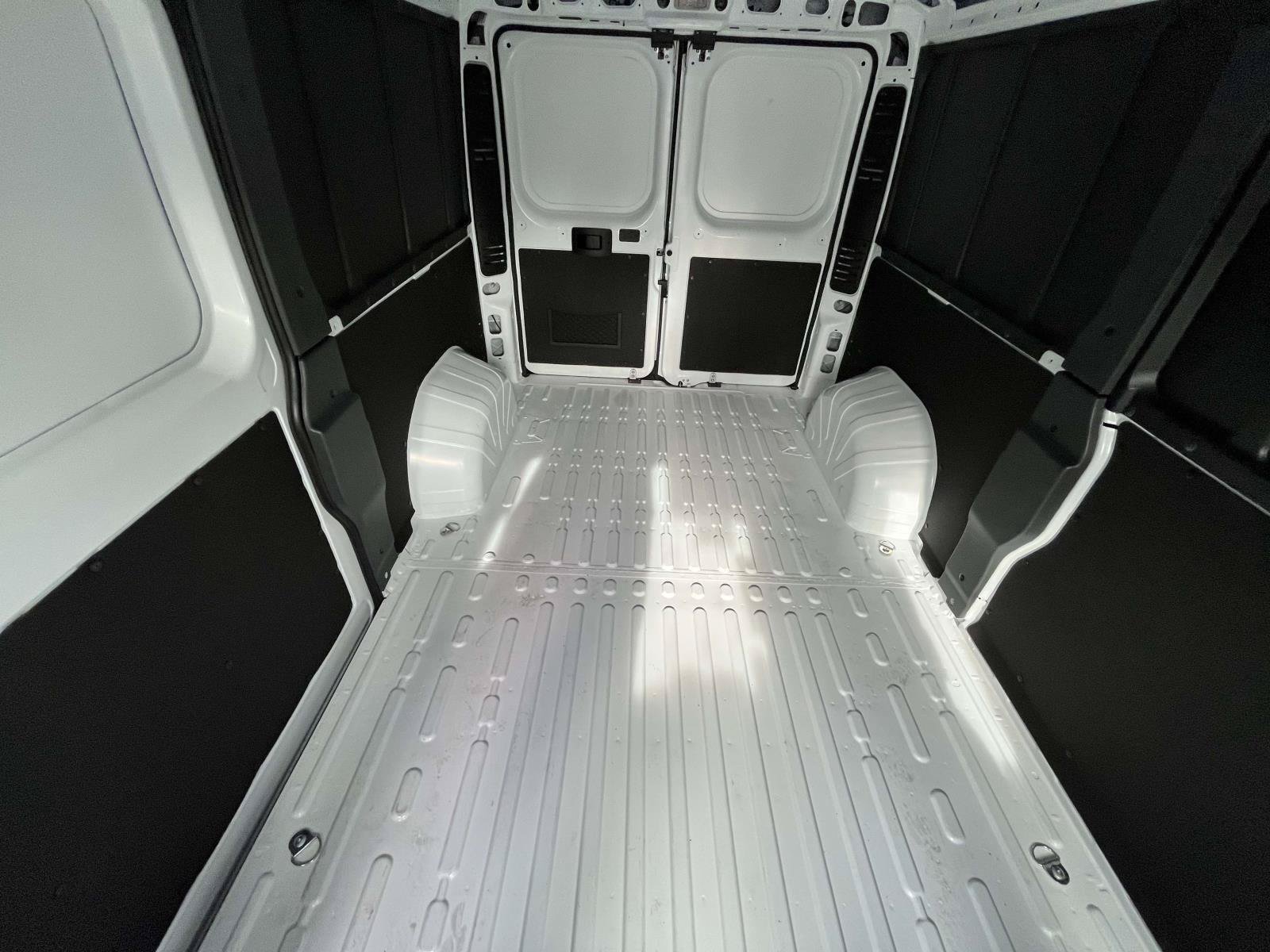 New 2026 RAM ProMaster 1500 w/ Storage Group FWD image 29