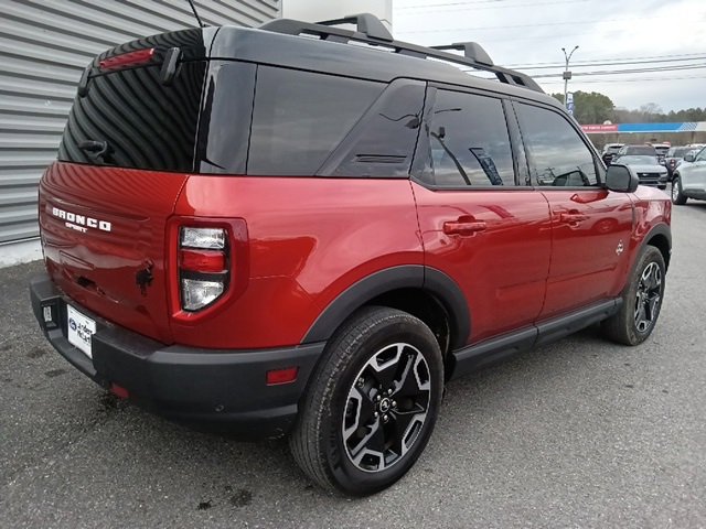 Used 2023 Ford Bronco Sport Outer Banks w/ Tech Package image 3