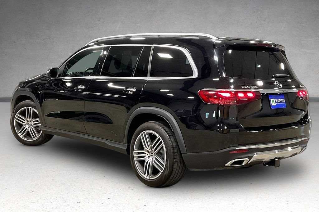 Used 2024 Mercedes-Benz GLS 450 4MATIC image 4