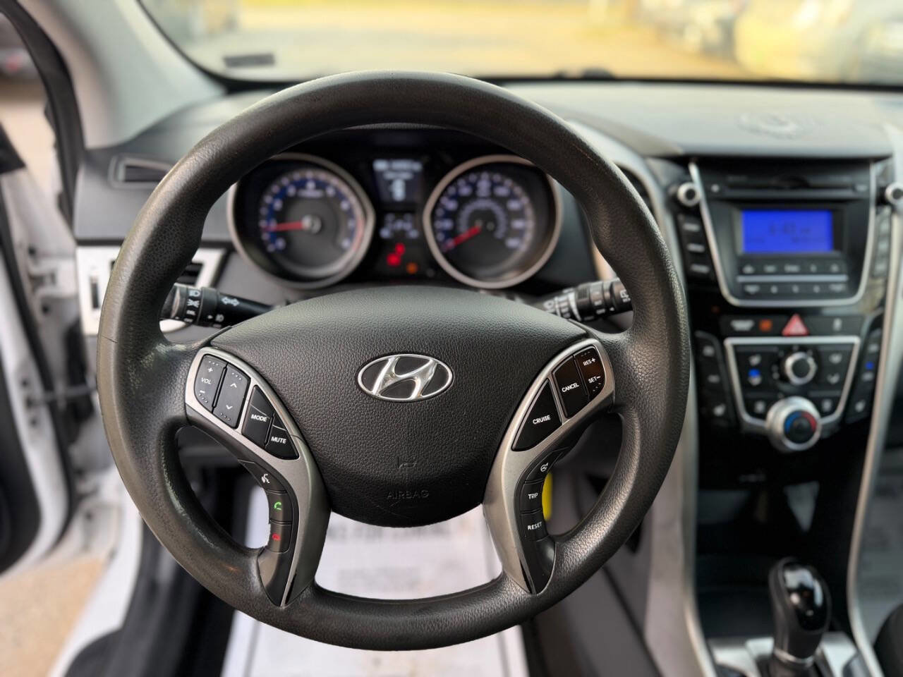 Used 2014 Hyundai Elantra GT FWD image 10