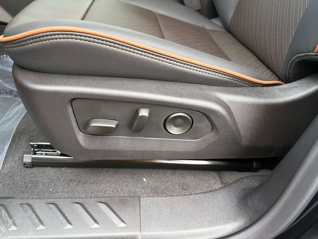 New 2026 GMC Canyon AT4 w/ Technology Plus Package AWD/4WD image 19