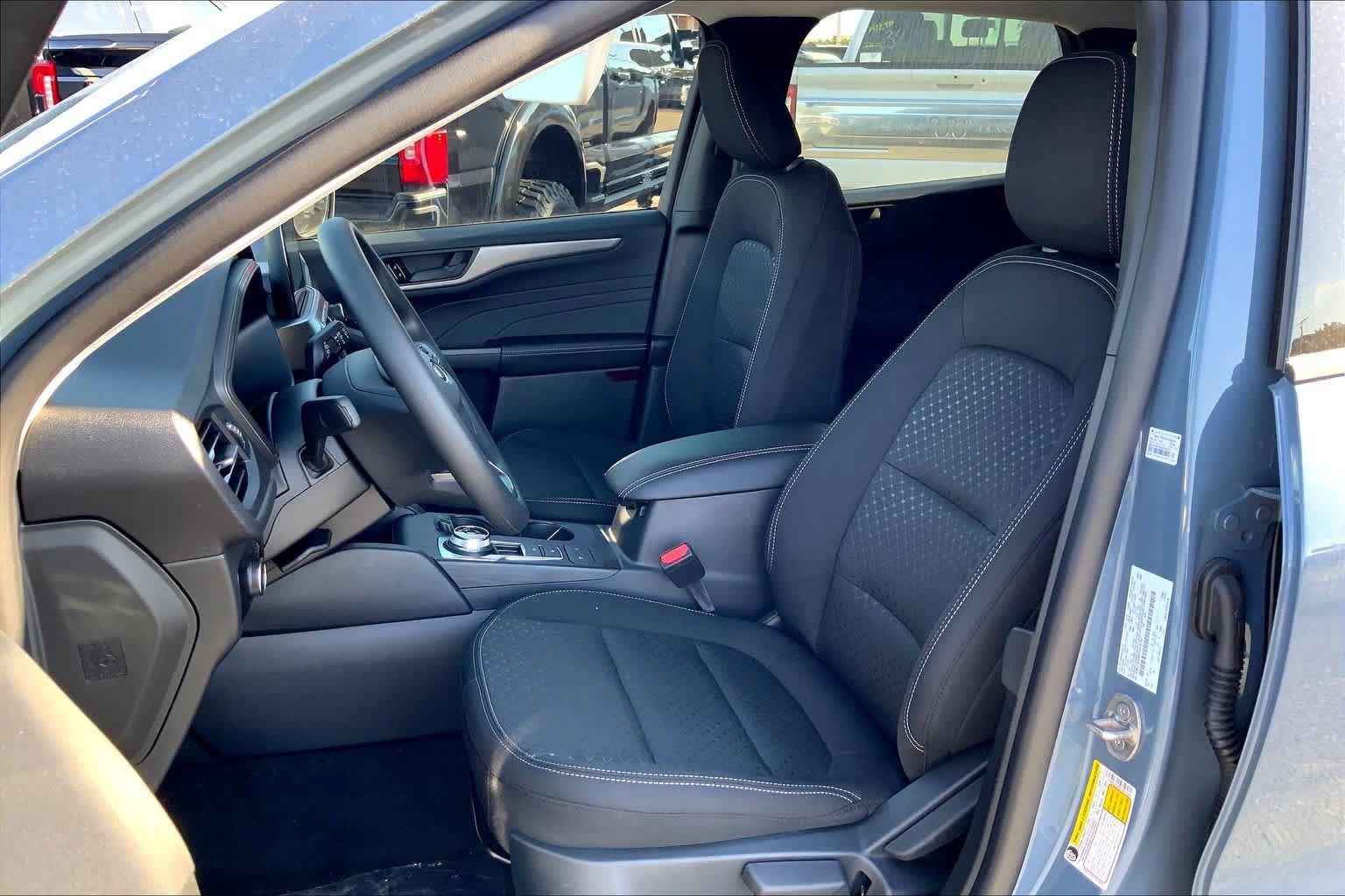 New 2026 Ford Escape Active FWD image 7