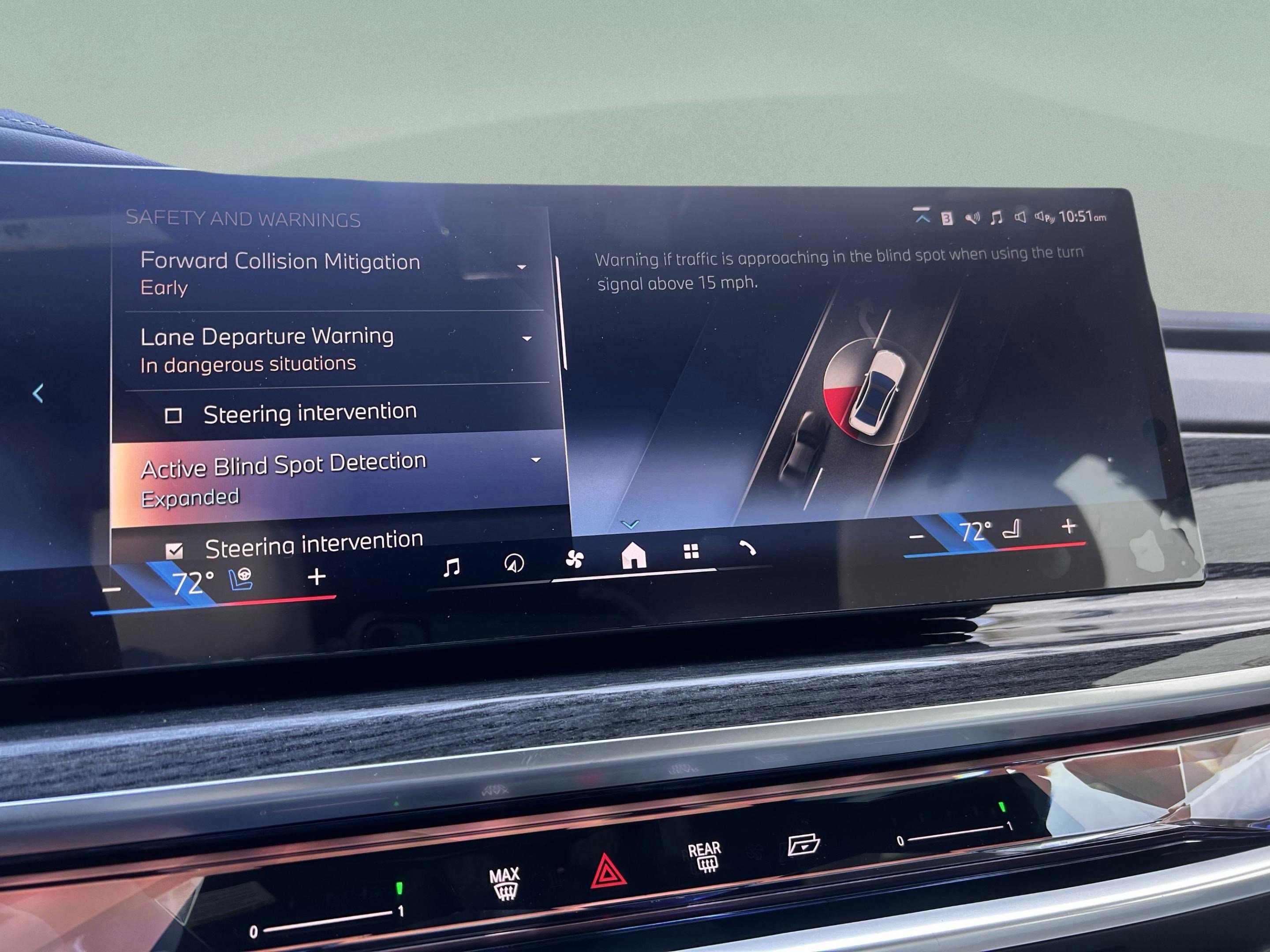 Used 2025 BMW i7 xDrive60 image 21