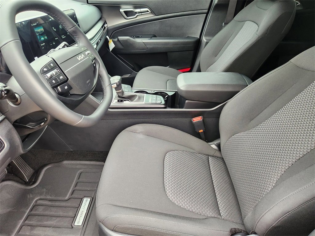 New 2026 Kia Sportage LX w/ LX Convenience Package image 9