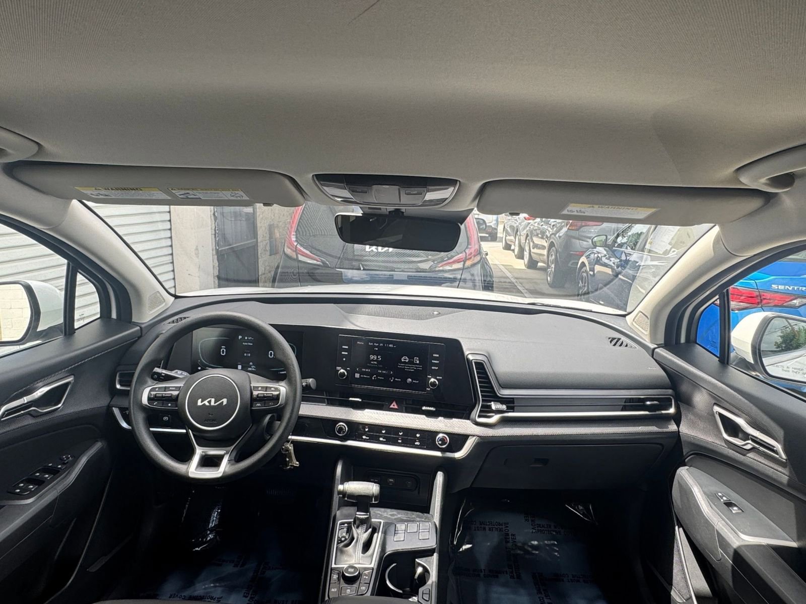 Used 2025 Kia Sportage LX FWD image 32