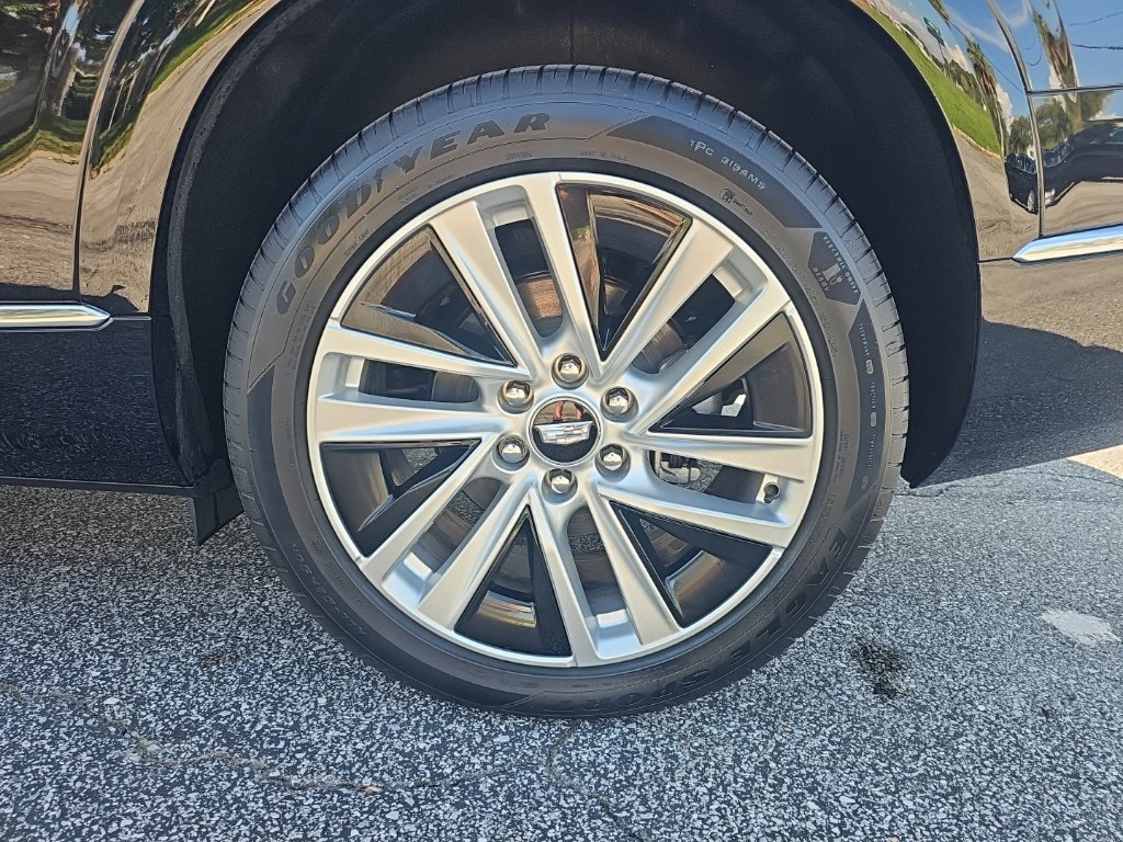 Used 2027 Cadillac Vistiq Luxury AWD/4WD image 9
