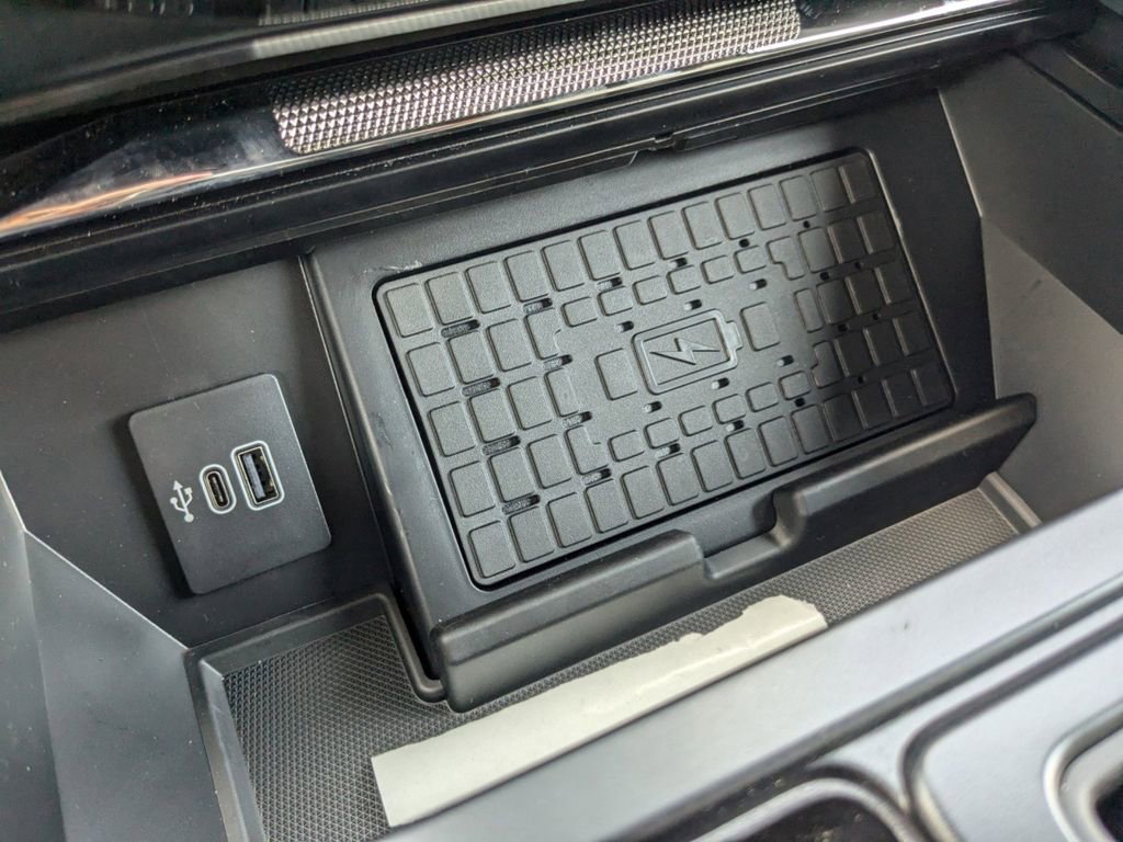 New 2025 Ford F150 Lightning Platinum image 26