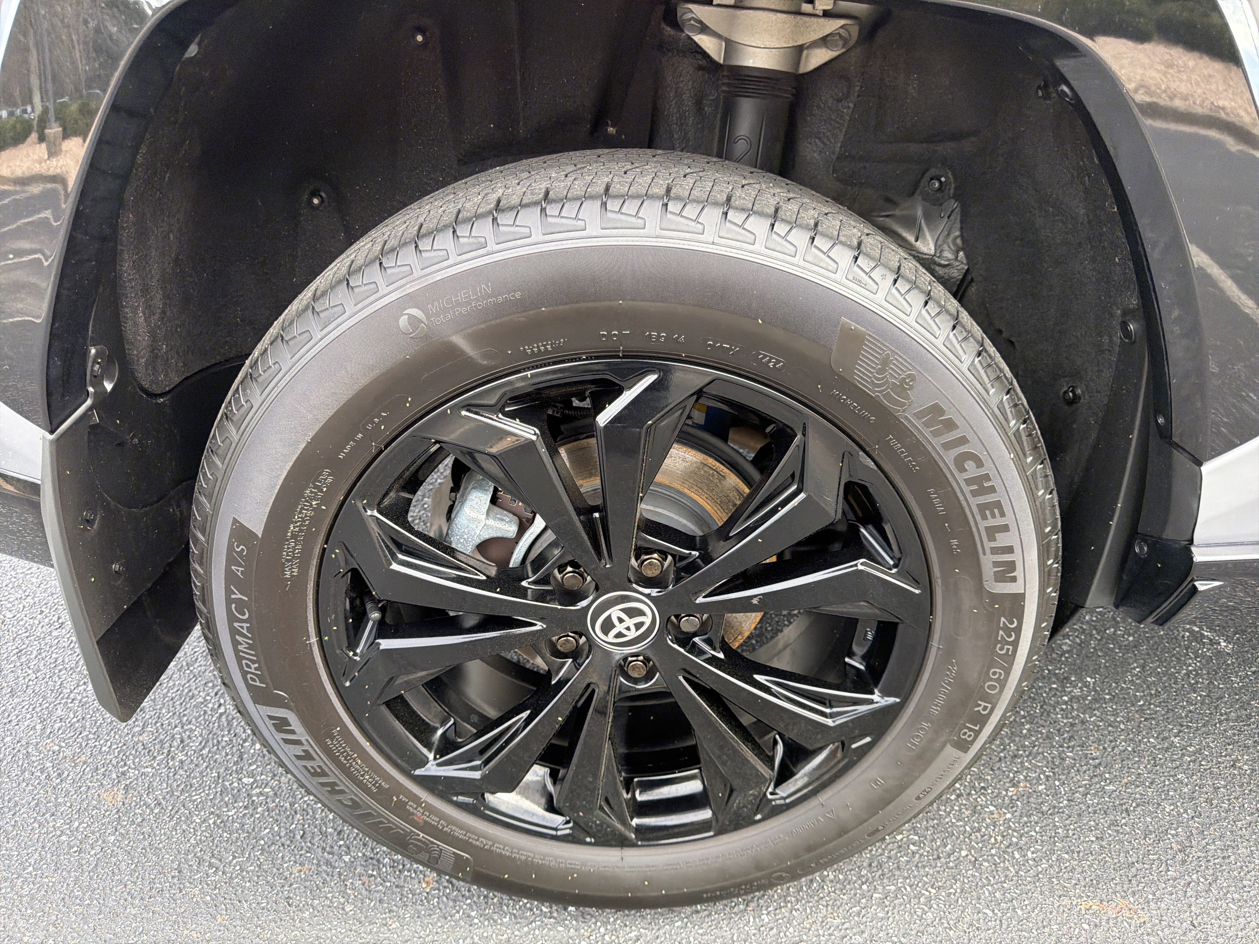 Used 2024 Toyota RAV4 SE w/ Convenience Package AWD/4WD image 17