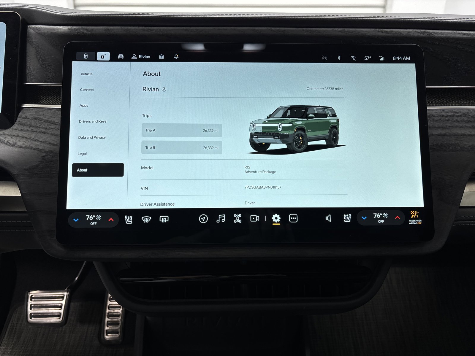 Used 2023 Rivian R1S Adventure image 29