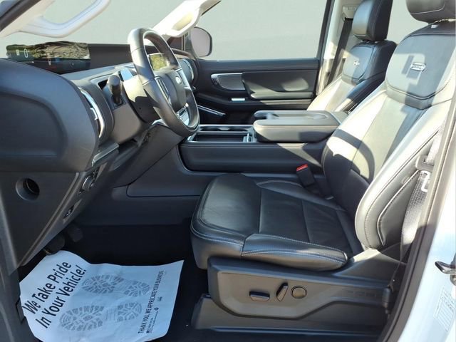Used 2025 Ford Expedition Max Platinum image 23