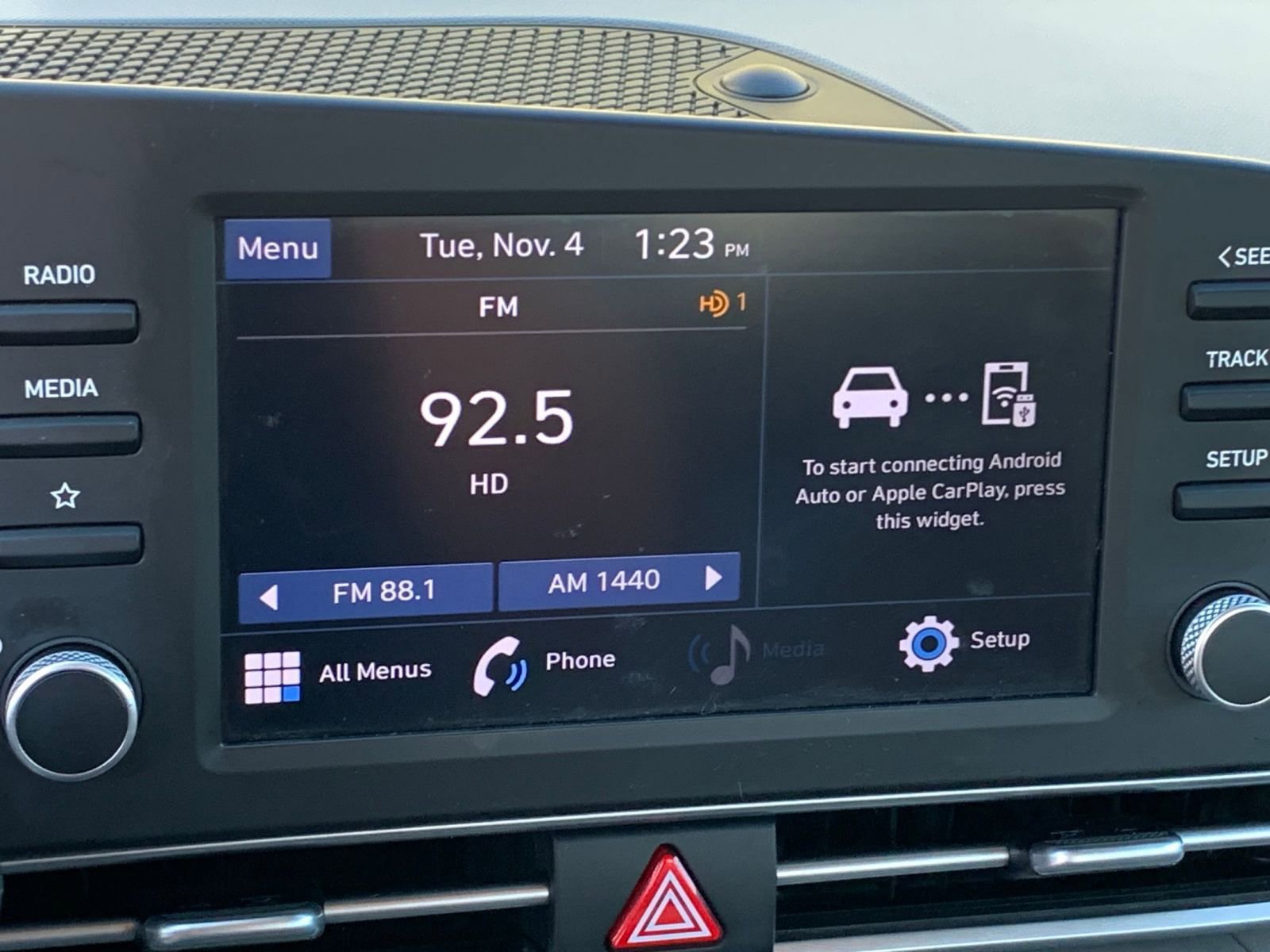 Used 2021 Hyundai Elantra SE image 21