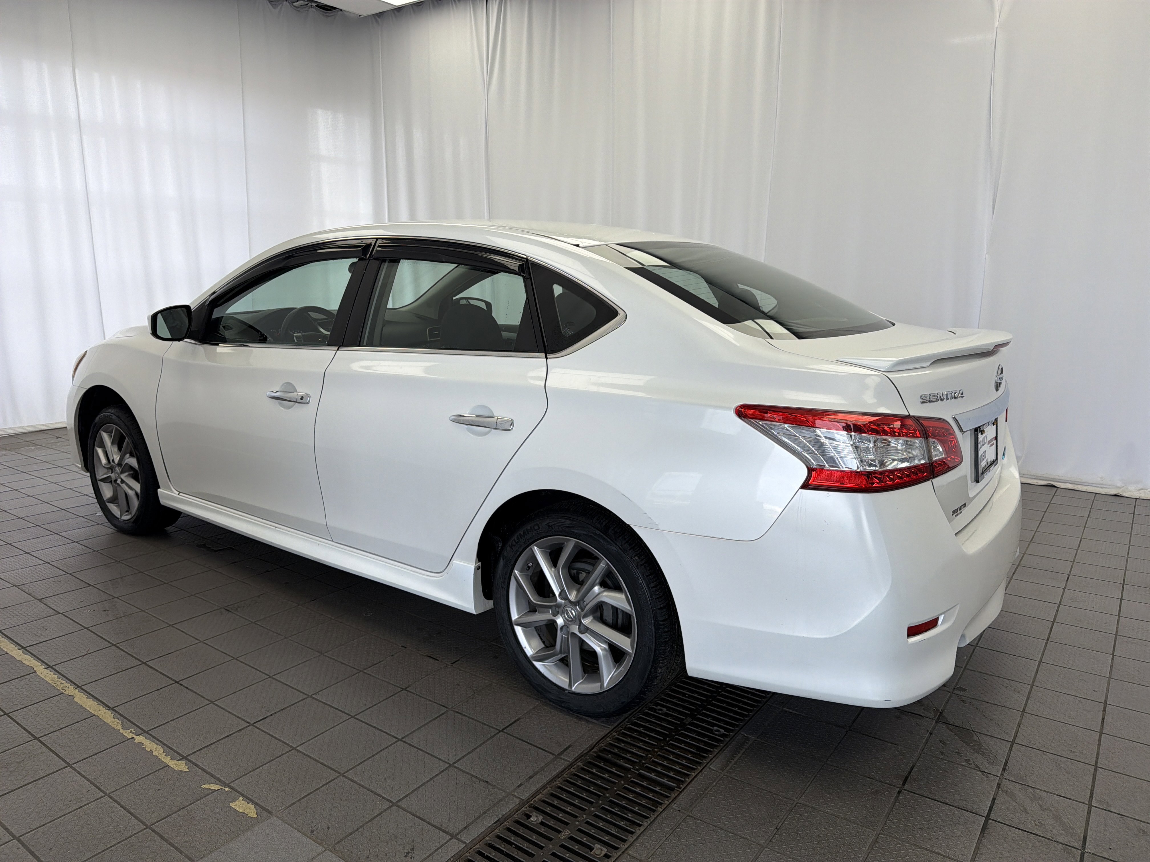 Used 2014 Nissan Sentra SR FWD image 6