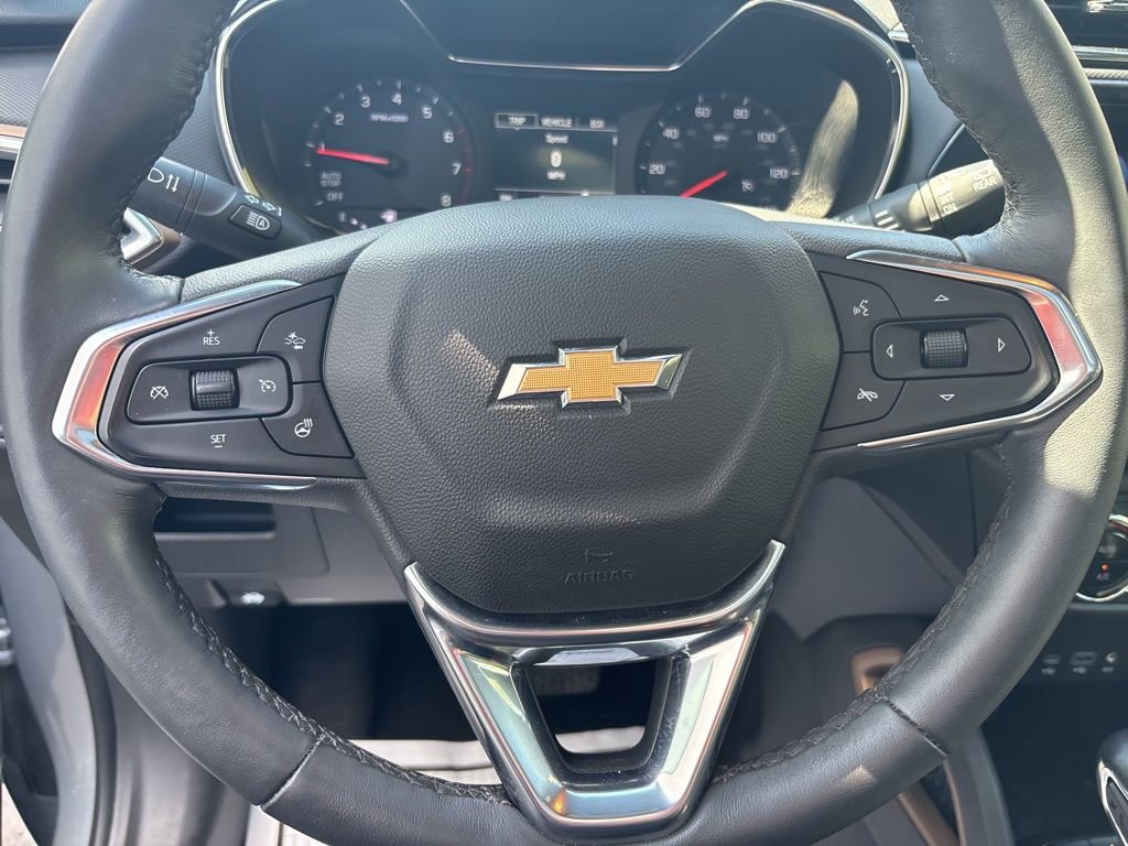 Used 2023 Chevrolet TrailBlazer ACTIV w/ Sun and Liftgate Package FWD image 28