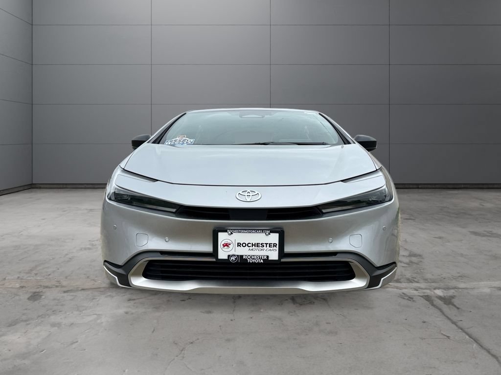 Used 2024 Toyota Prius Prime FWD image 8
