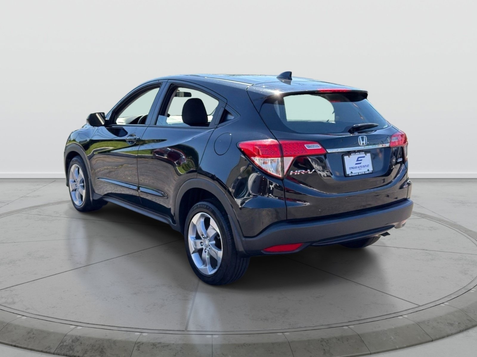 Used 2021 Honda HR-V LX image 6