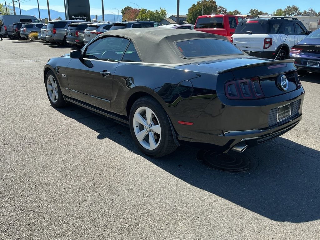 Used 2013 Ford Mustang GT RWD image 6