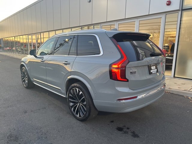 Certified 2025 Volvo XC90 B6 Plus image 3