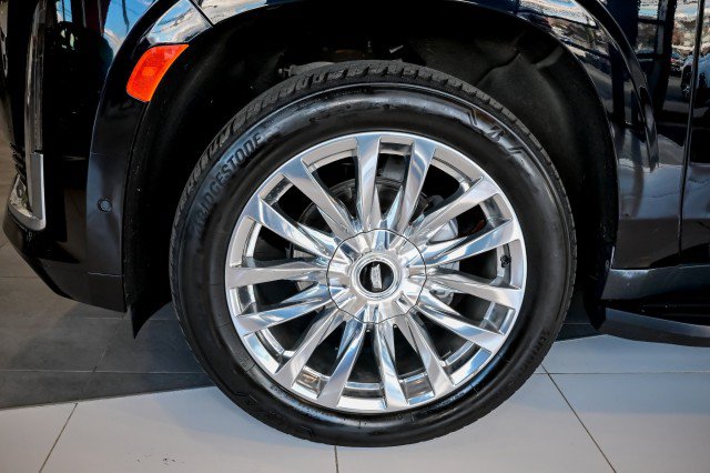 Used 2023 Cadillac Escalade ESV Premium Luxury AWD/4WD image 49