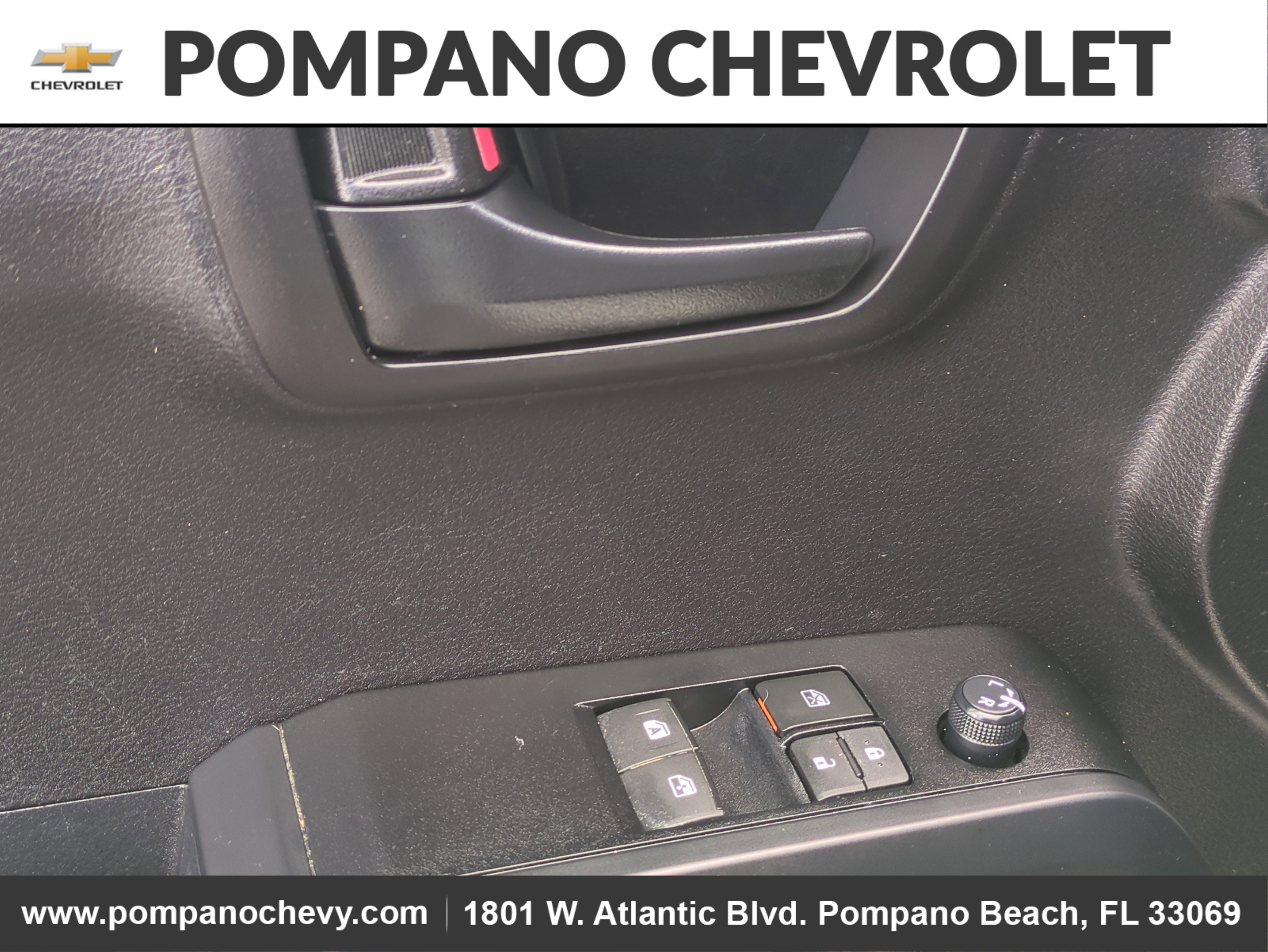 Used 2023 Toyota Tacoma SR image 17