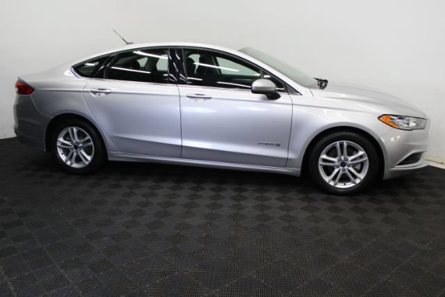 Used 2018 Ford Fusion SE FWD image 4