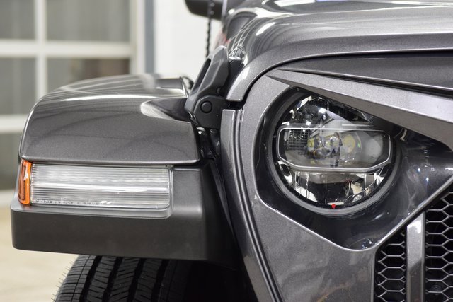 Used 2022 Jeep Gladiator Rubicon w/ LED Lighting Group image 10