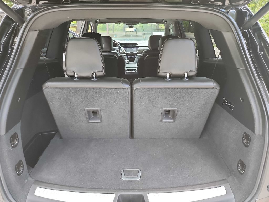 Used 2020 Cadillac XT6 Premium Luxury FWD image 31