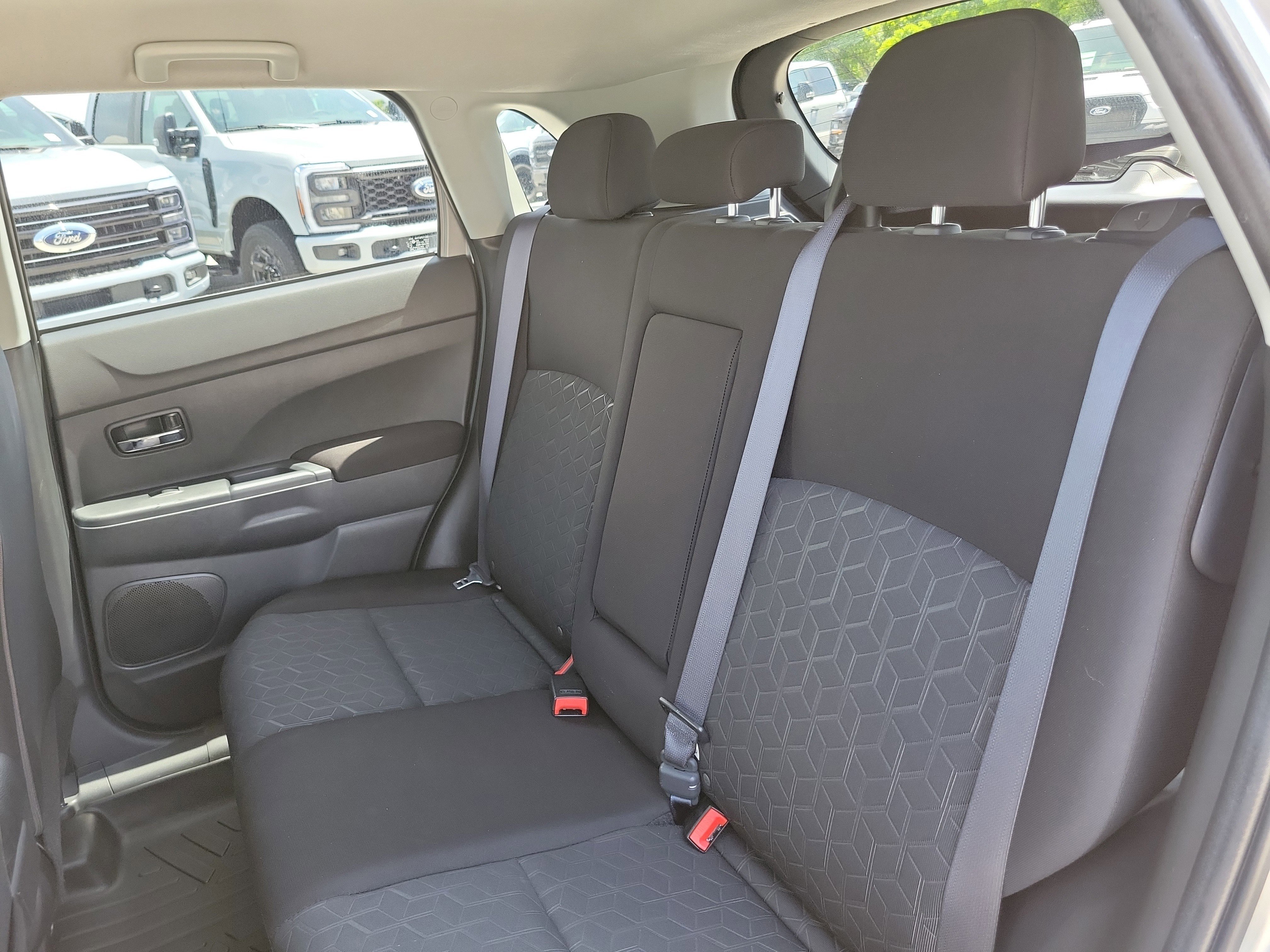 Used 2021 Mitsubishi Outlander Sport ES FWD image 19